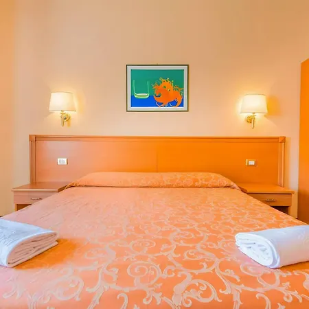 Hotiday Collection - Hotel 4*